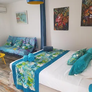 Appartement Grand Ti-bo Vue Avec Réservoir D'eau, Saint-Francois (Grande-Terre)